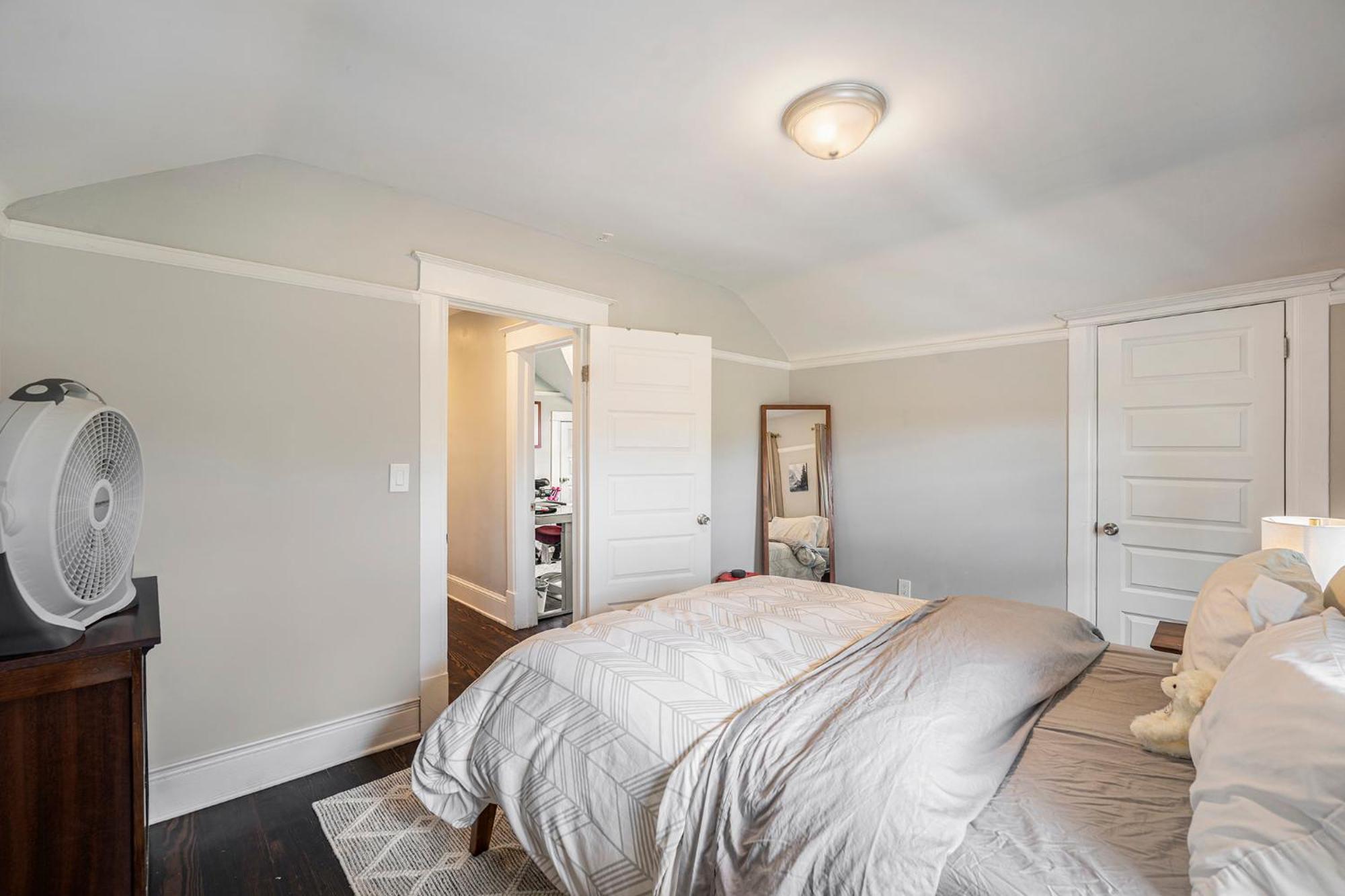 5-bedroom Victorian Private Yard Sleeps 10 Сasa de vacaciones DEN